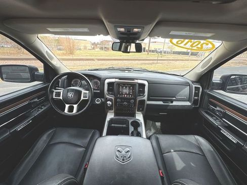 Used 2016 RAM 1500 Laramie w/ Convenience Group image 21