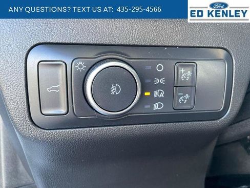 Certified 2022 Ford Escape SEL w/ SEL Stealth AWD Package image 22