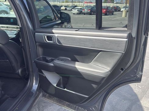 Used 2025 Hyundai Santa Fe Limited FWD image 33