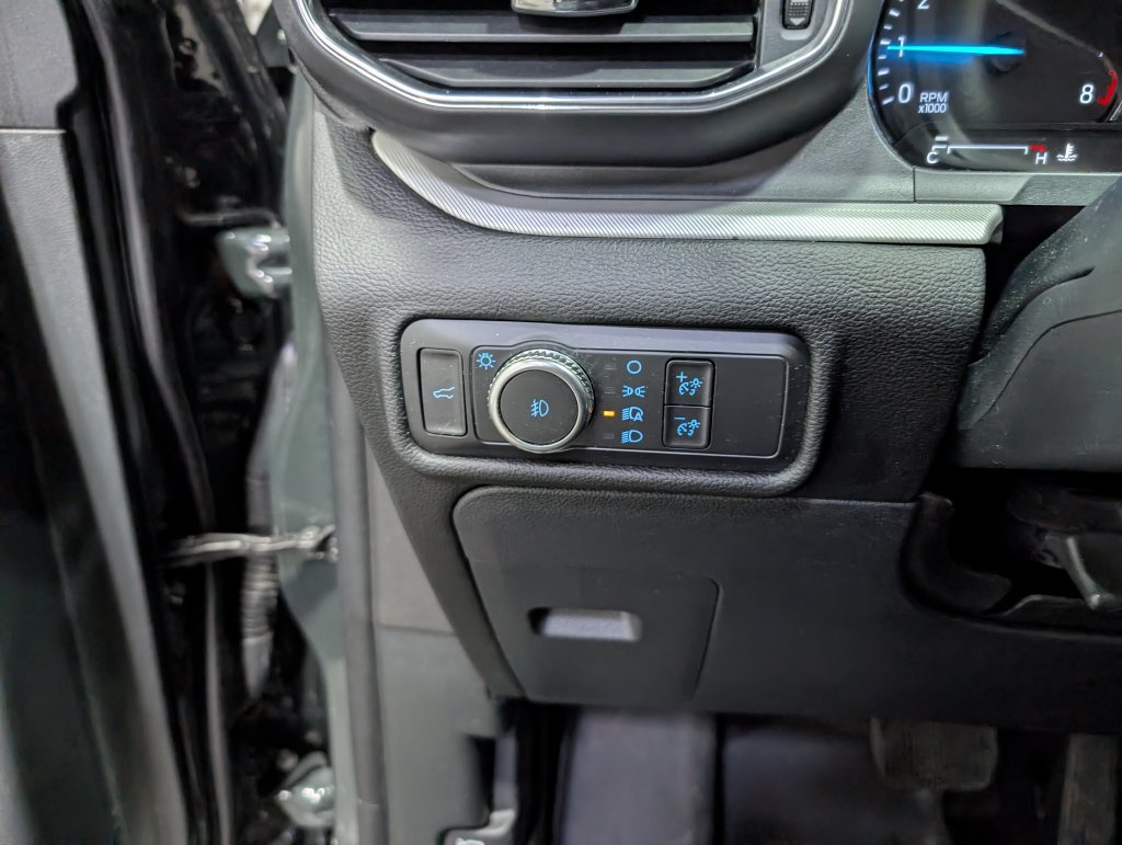 Used 2022 Ford Explorer XLT w/ Equipment Group 202A AWD/4WD image 20