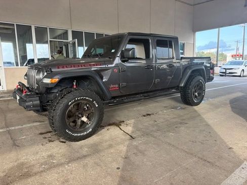 Used 2021 Jeep Gladiator Rubicon AWD/4WD image 2