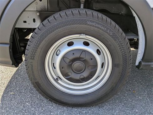 Certified 2025 Ford Transit 150 Low Roof image 9