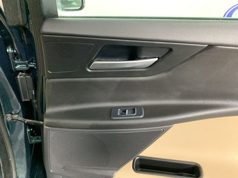 Used 2017 Jaguar XE Prestige image 38