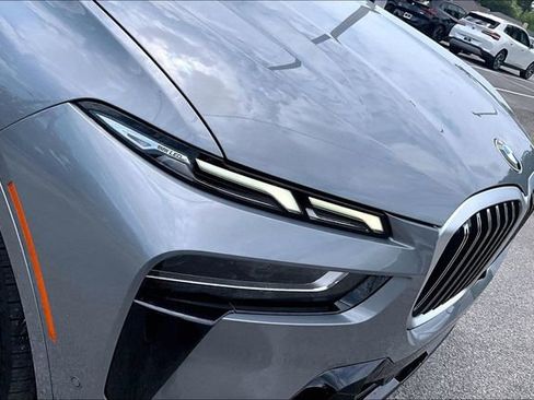 Used 2023 BMW X7 xDrive40i w/ Executive Package AWD/4WD image 32