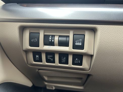 Used 2019 Subaru Outback 3.6R Limited w/ Popular Package #2 image 19