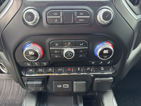 Used 2019 GMC Sierra 1500 AT4 w/ AT4 Premium Package image 19