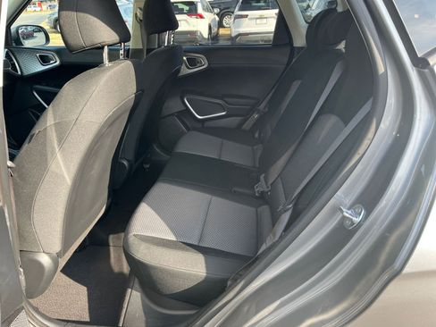 Used 2025 Kia Soul LX w/ LX Technology Package image 20