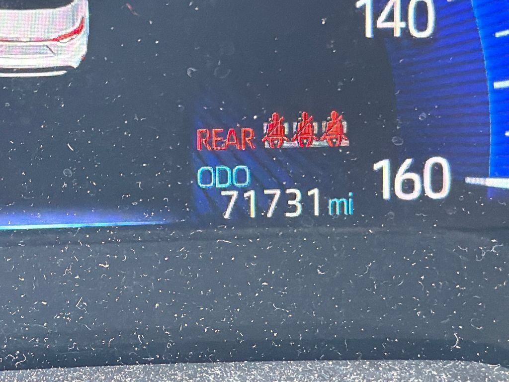 Used 2020 Toyota Corolla LE FWD image 4
