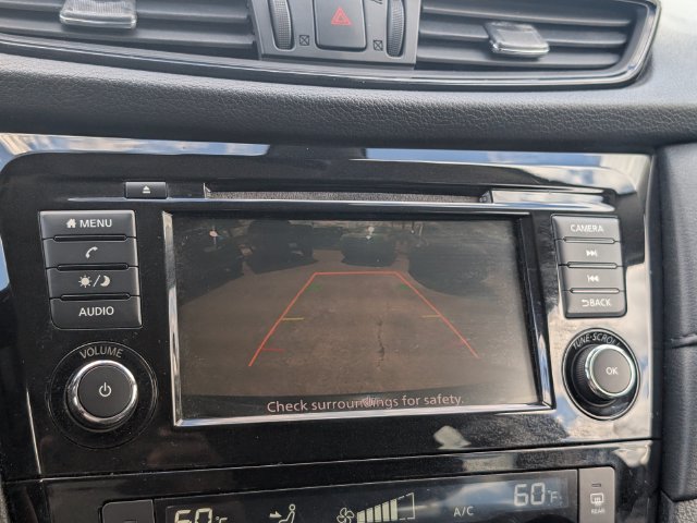 Used 2020 Nissan Rogue SV FWD image 12