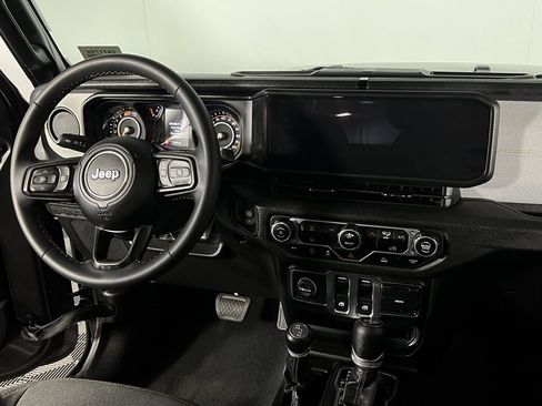 Certified 2024 Jeep Wrangler Sport S image 13