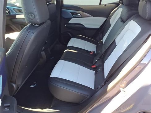 New 2026 Chevrolet Equinox EV LT image 22