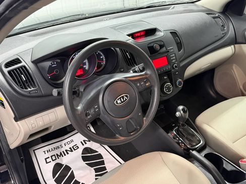 Used 2012 Kia Forte EX w/ Fuel Economy Pkg FWD image 10
