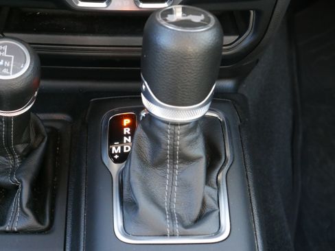 Used 2024 Jeep Wrangler Unlimited Sport AWD/4WD image 21