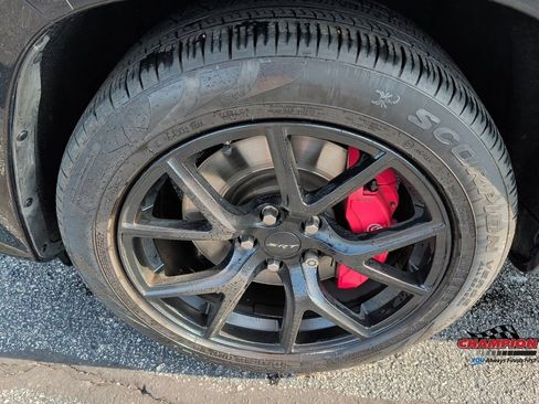 Used 2018 Jeep Grand Cherokee SRT AWD/4WD image 11
