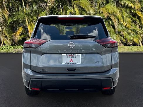 Used 2024 Nissan Rogue SV FWD image 6