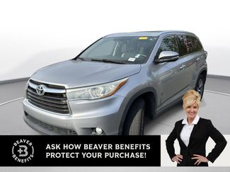 Used 2015 Toyota Highlander XLE video 1