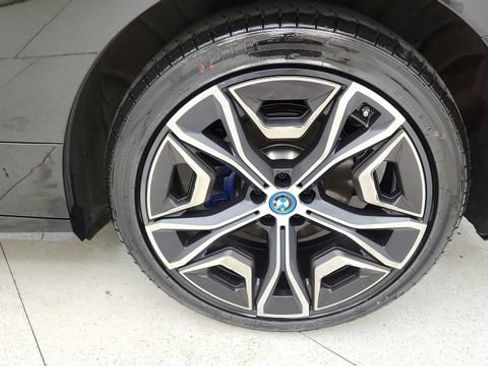 Used 2024 BMW iX xDrive50 w/ Premium Package AWD/4WD image 74