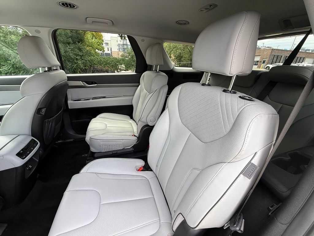 Used 2024 Hyundai Palisade SEL FWD image 29