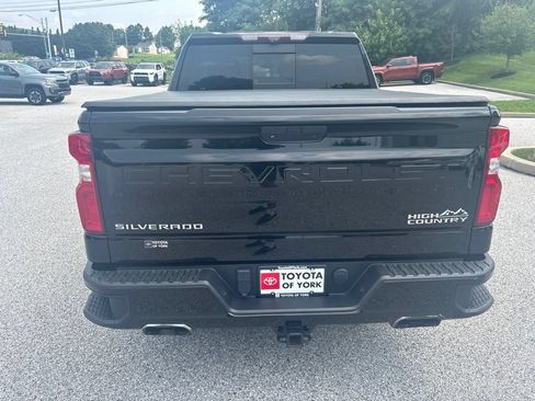Used 2020 Chevrolet Silverado 1500 High Country w/ Technology Package AWD/4WD image 5