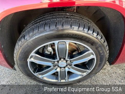 Used 2018 GMC Acadia Denali w/ Technology Package FWD image 20