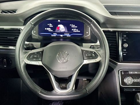 Certified 2022 Volkswagen Atlas SEL R-Line image 14