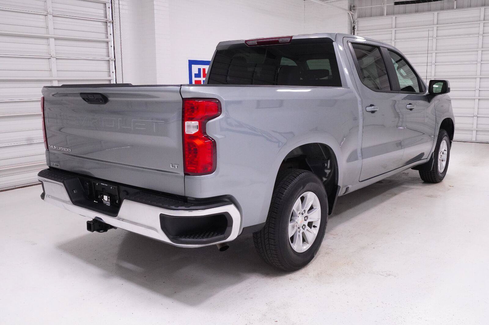 Used 2025 Chevrolet Silverado 1500 LT RWD image 27