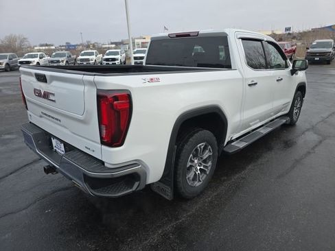 Used 2023 GMC Sierra 1500 SLT w/ SLT Convenience Package image 12