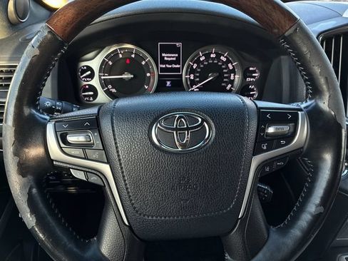 Used 2019 Toyota Land Cruiser AWD/4WD image 27