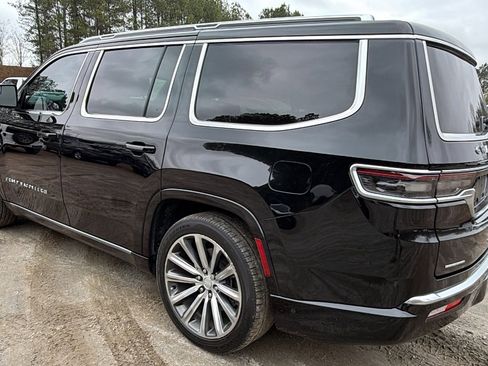 Certified 2022 Jeep Grand Wagoneer Series II AWD/4WD image 10