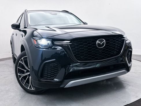 Certified 2025 MAZDA CX-70 Plug-In Hybrid w/ Premium Pkg image 7