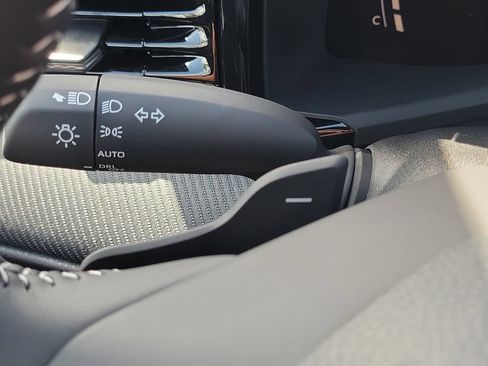 New 2026 Toyota Camry SE w/ Convenience Package FWD image 11
