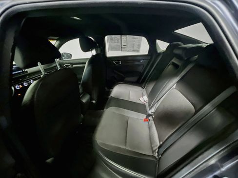 Used 2025 Honda Civic Sport image 28