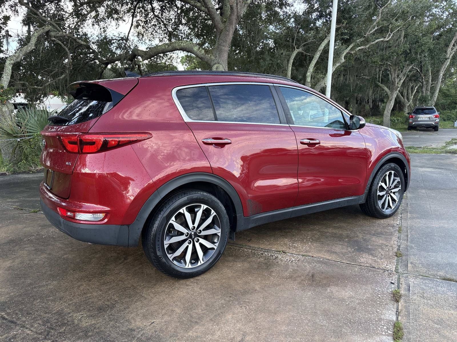 Used 2018 Kia Sportage EX w/ EX Premium Package FWD image 3