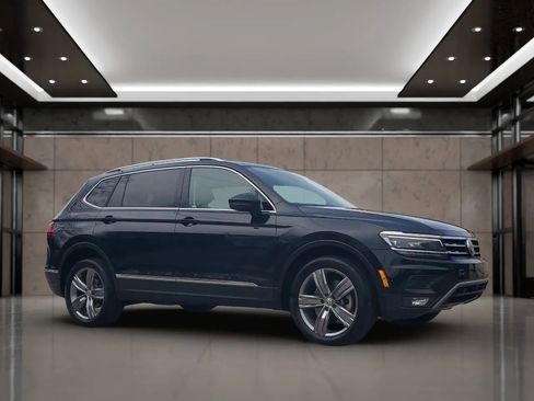Used 2019 Volkswagen Tiguan SEL Premium image 8
