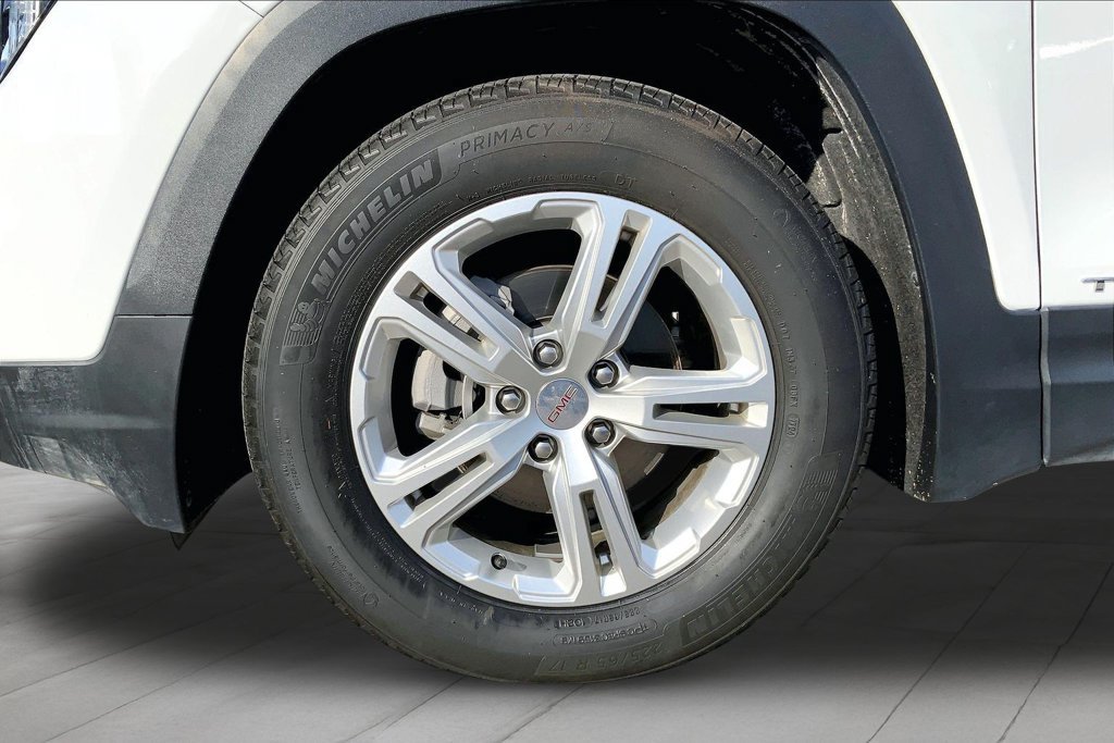 Used 2024 GMC Terrain SLE FWD image 30