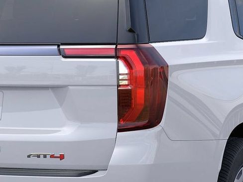 New 2026 GMC Yukon AT4 Ultimate AWD/4WD image 11