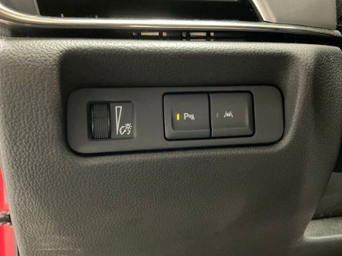 Used 2018 Cadillac ATS Luxury w/ Safety and Security Package AWD/4WD image 33