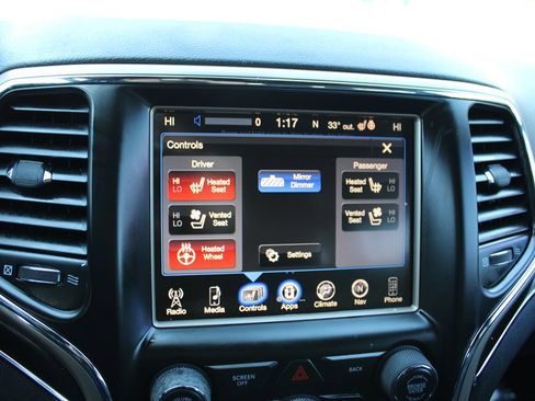 Used 2014 Jeep Grand Cherokee Limited w/ Luxury Group II image 29