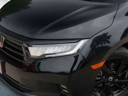 Used 2023 Honda Odyssey Sport image 3