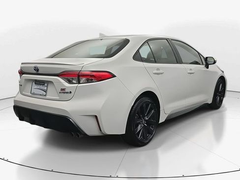 Used 2023 Toyota Corolla SE image 10