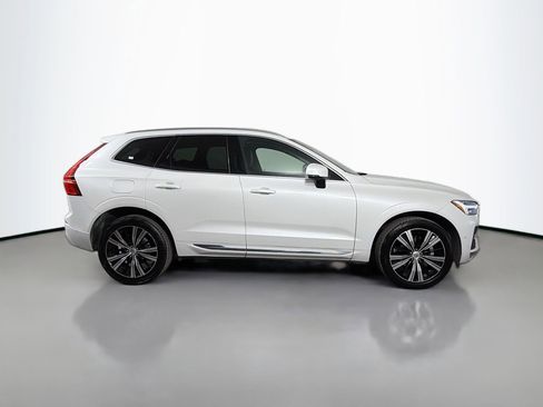 Used 2023 Volvo XC60 B5 Plus w/ Climate Package FWD image 5