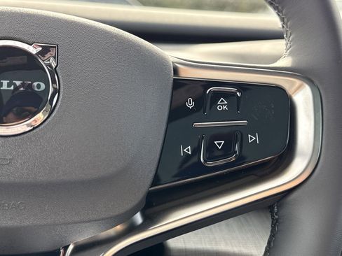 New 2026 Volvo EX30 Cross Country Ultra w/ Protection Package Premier image 17