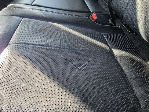 Used 2021 Ford F350 Lariat w/ Lariat Value Package image 16