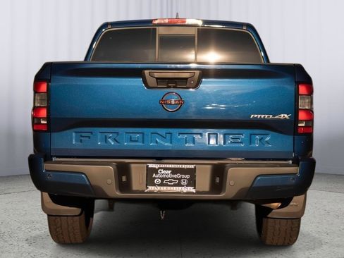 Used 2022 Nissan Frontier PRO-4X w/ Technology Package image 24