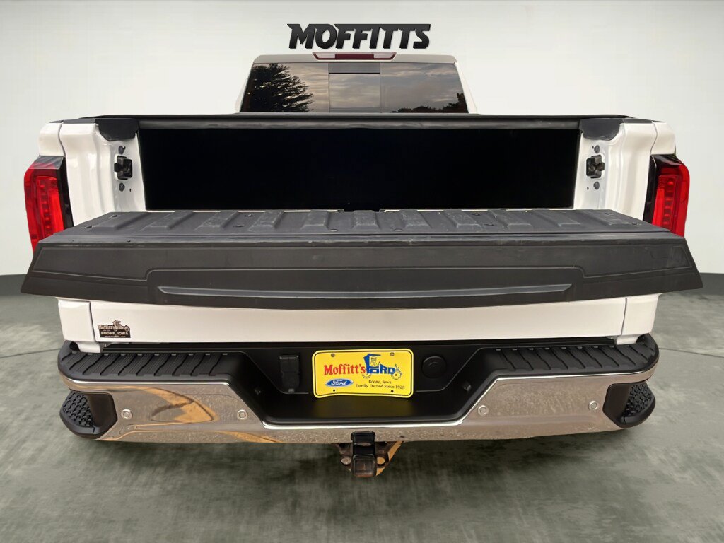 Used 2022 GMC Sierra 1500 SLT w/ SLT Premium Plus Package AWD/4WD image 17