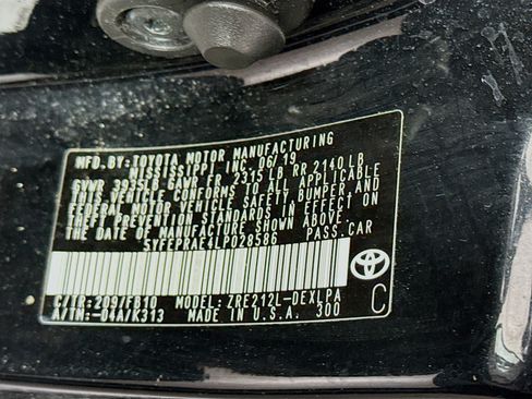 Used 2020 Toyota Corolla LE image 39