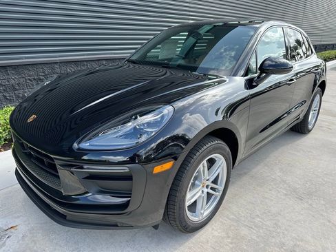 Certified 2025 Porsche Macan image 6
