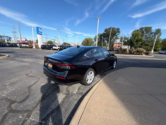 New 2026 Honda Accord LX image 5