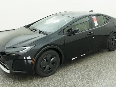 New 2026 Toyota Prius Plug-In Hybrid FWD image 1