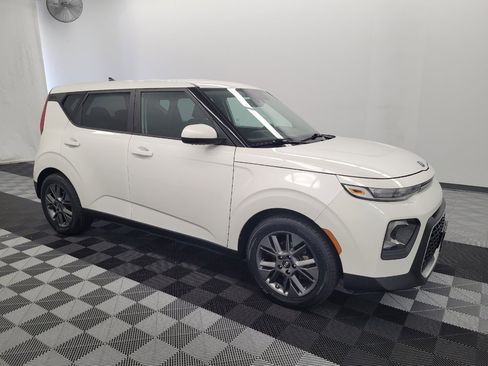 Used 2021 Kia Soul S FWD image 11